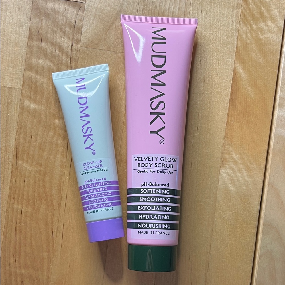 Mudmasky Glow-Up Cleanser and Velvety Glow Body Scrub Set